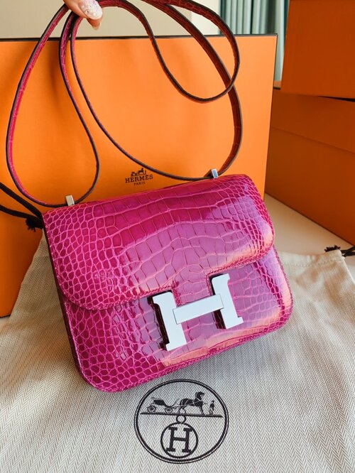 Hermes Constance3 24mm